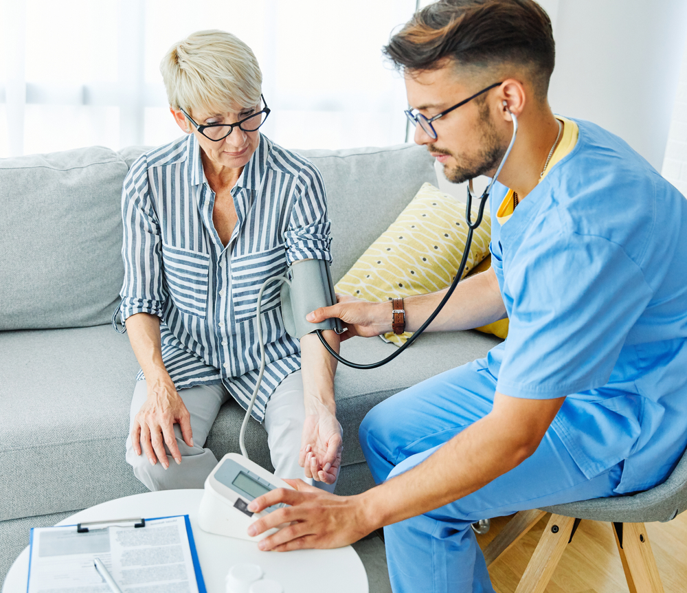 home visit doctor in Gandhi Nagar